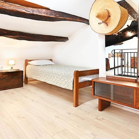 Apartman studio Baladur Roc Bagian luar foto